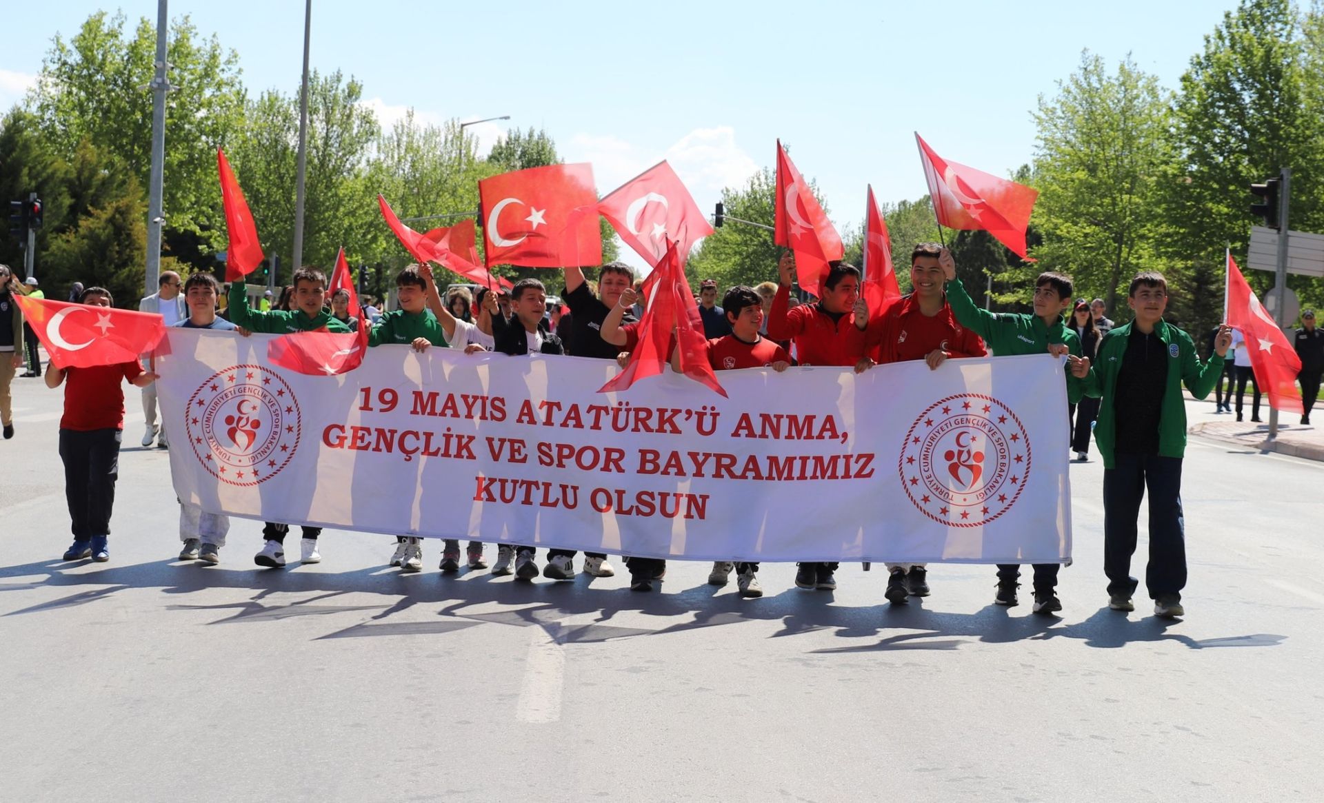 Konya'da 19 Mayıs Atatürk’ü Anma, Gençlik ve Spor Bayramı Törenlerle Kutlandı