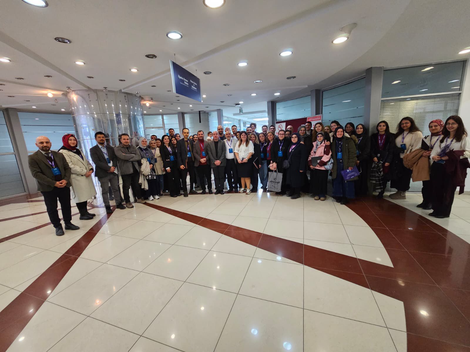 UES – Necmettin Erbakan Üniversitesi Yabancı Diller Yüksekokulu iş birliğiyle düzenlenen “Teaching That Thinks: Empowering Learners and Educators for a New Era – From Digital Transformation to Deep Inquiry in Today’s ELT Classroom” adlı etkinlik...