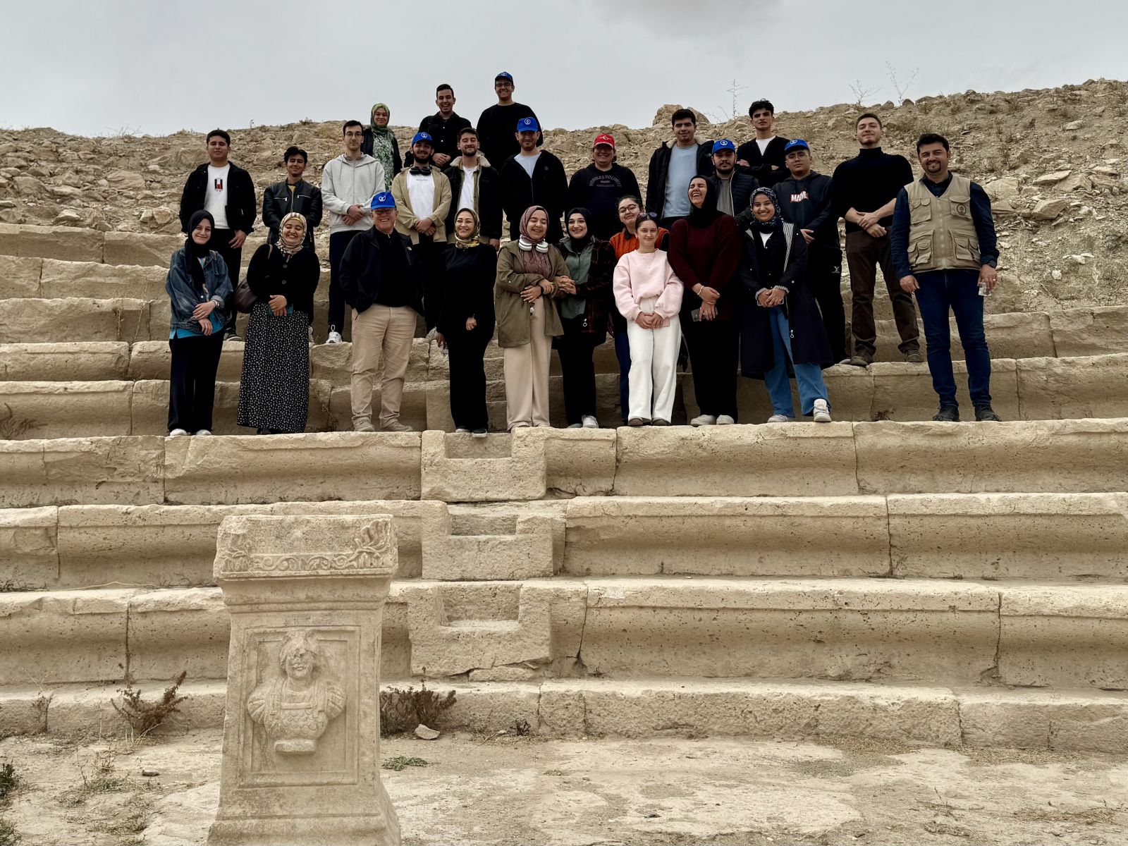 Tarih Bölümü 1. Sınıf Öğrencilerimizden Savatra Antik Kenti’ne Teknik Gezi