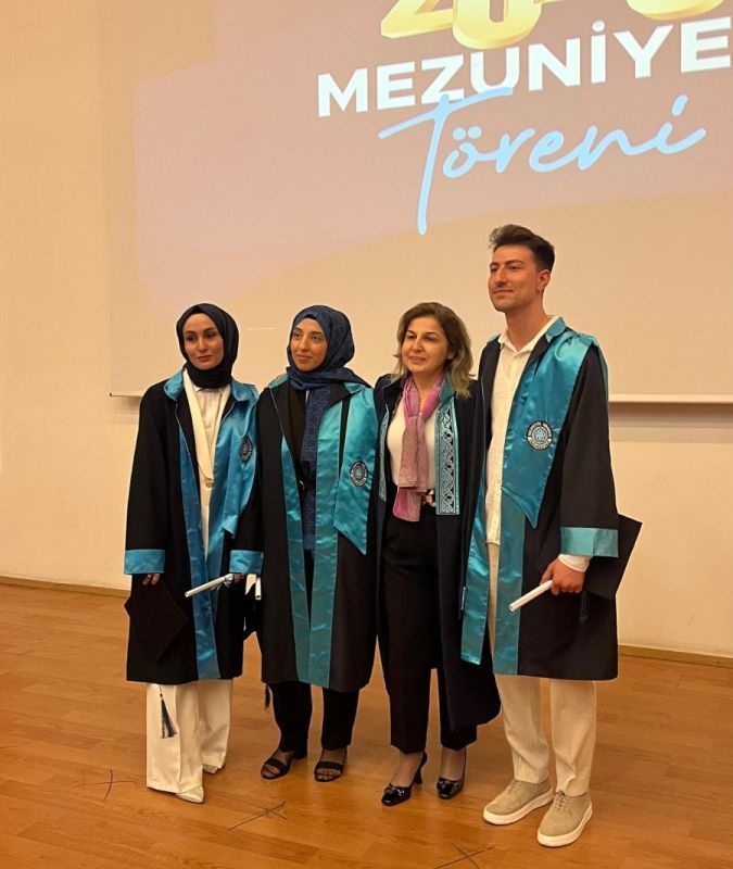 Geleceğin Sağlık Profesyonelleri Mezuniyet Coşkusunu Yaşadı