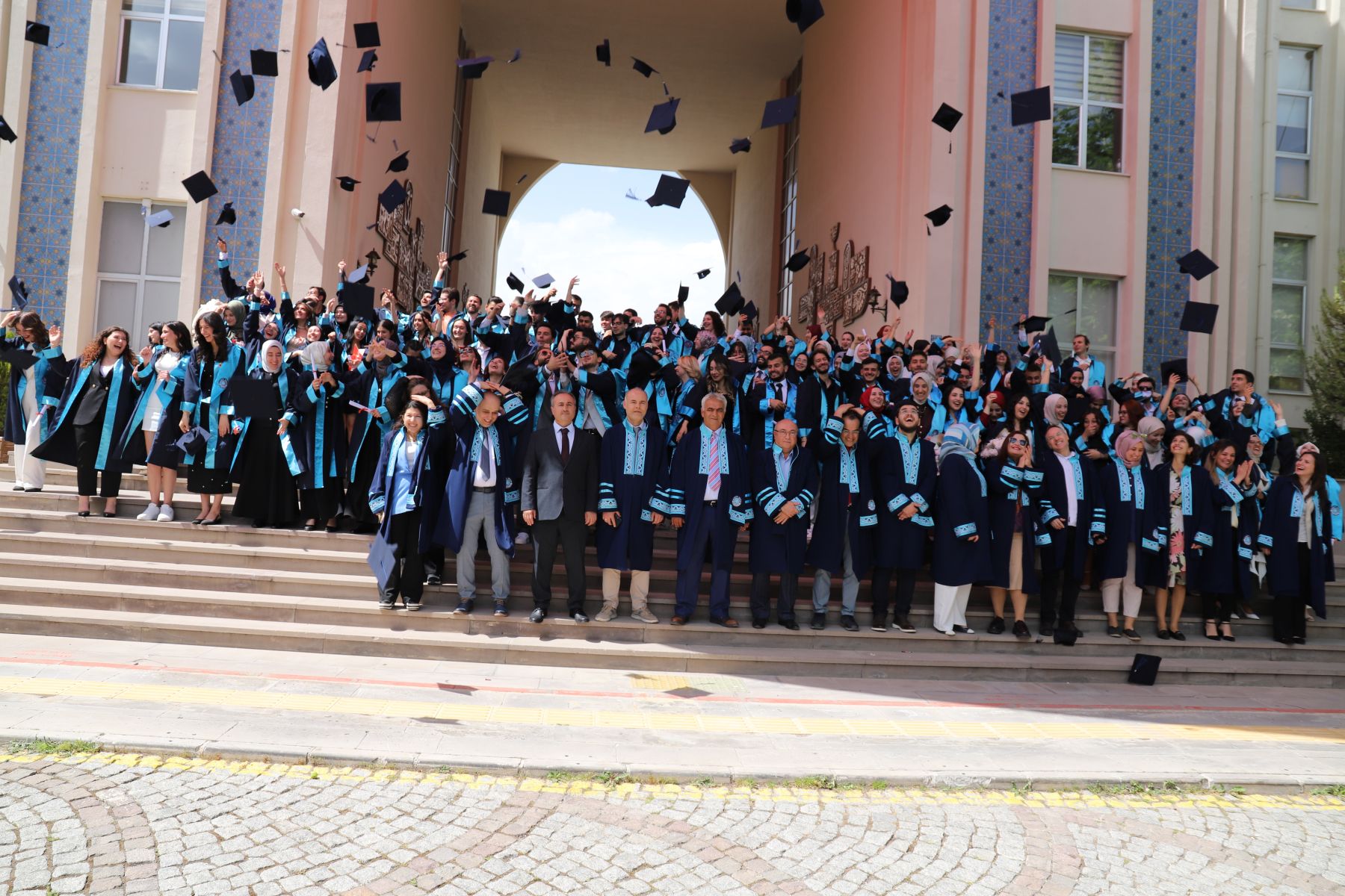 2024-2025 Akademik Yılı Mezuniyet Töreni Coşkusu