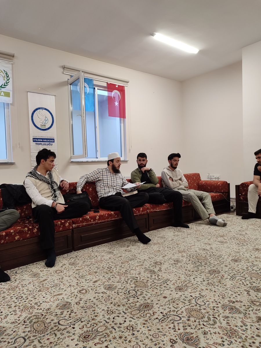 Konferans: Gençliğe Hitabe