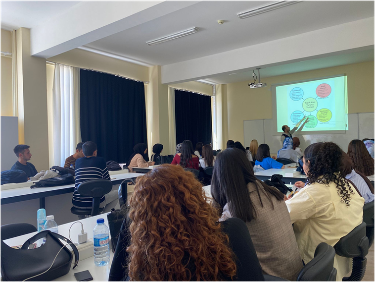 Öğrencilere Topuk Kanı Analizlerinin Önemi Anlatıldı