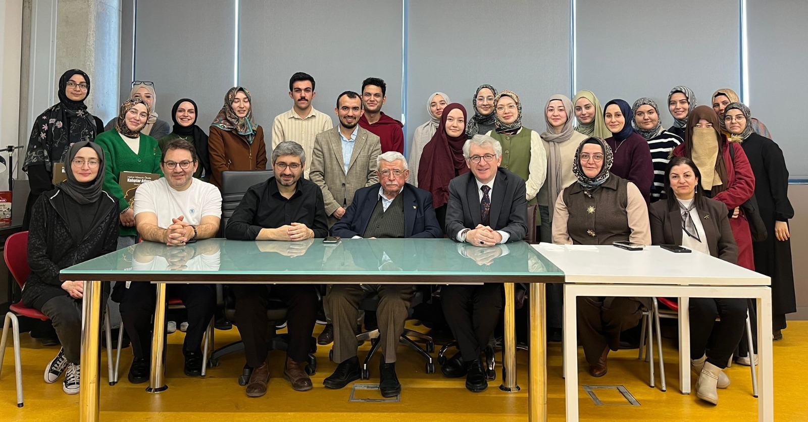 Hattat Hüseyin Öksüz (Konevî) Hocamız ile Konferans