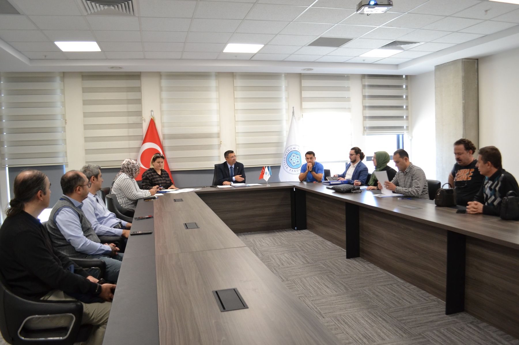 Fakültemizde Yürütülmekte Olan Kalite ve Akreditasyon Çalışmaları Kapsamında  Bir Toplantı Gerçekleştirilmiştir.