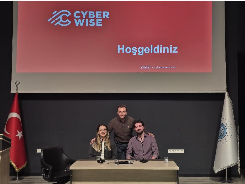 Bilgisayar Mühendisliği Bölümü Mezun Öğrencilerimiz Söyleşi Gerçekleştirmiştir