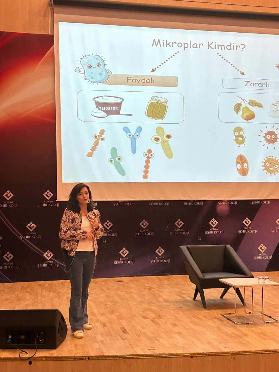 Fakültemiz Gıda Mühendisliği Öğretim Üyesi Dr. Gamze ÜÇOK İlkokul Öğrencilerine Sunum Gerçekleştirdi