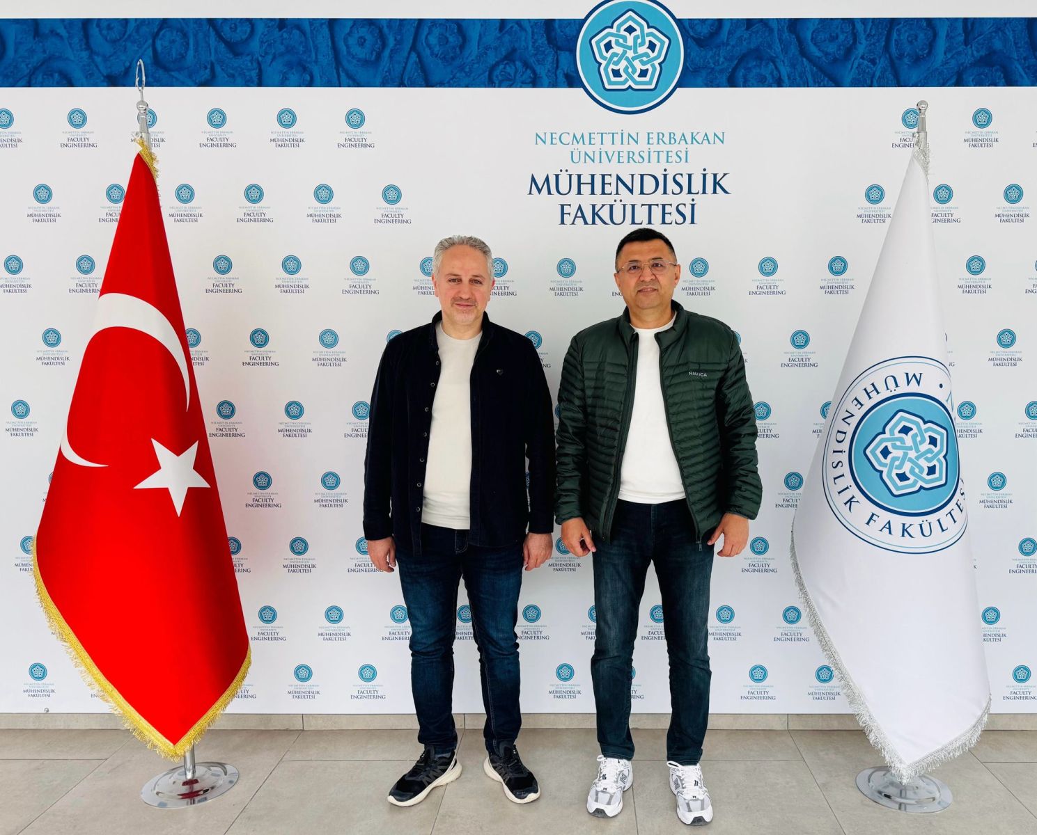 Sivas Cumhuriyet Üniversitesi Mühendislik Fakültesi'nden Prof. Dr. Tarık TÜRK hocamız aday mühendislik hakkında bilgi almak üzere ziyarette bulunmuşlardır.