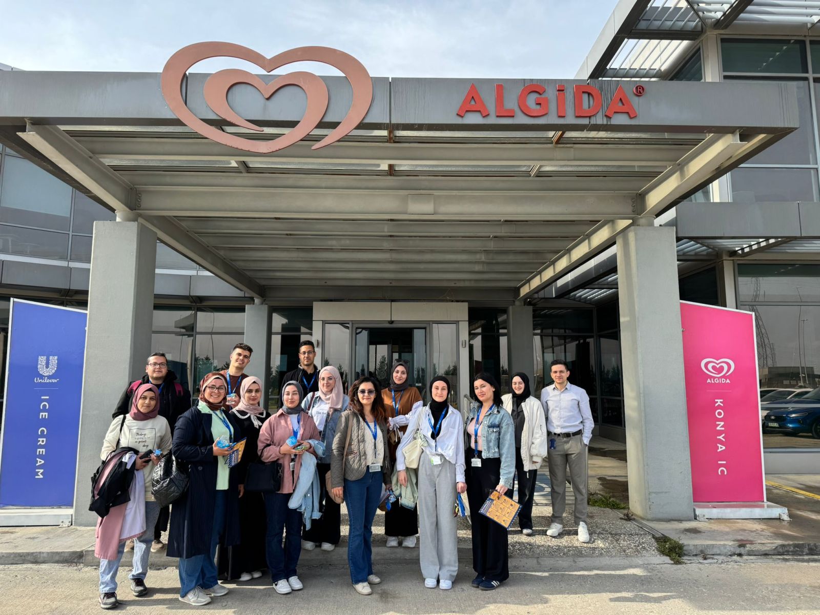 Gıda Mühendisliği Bölümü Öğretim Üyesi Dr. Öğr. Üyesi Gamze ÜÇOK koordinatörlüğünde 3. sınıf öğrencilerimizle birlikte Algida Dondurma Fabrikası’na teknik bir gezi düzenlendi.