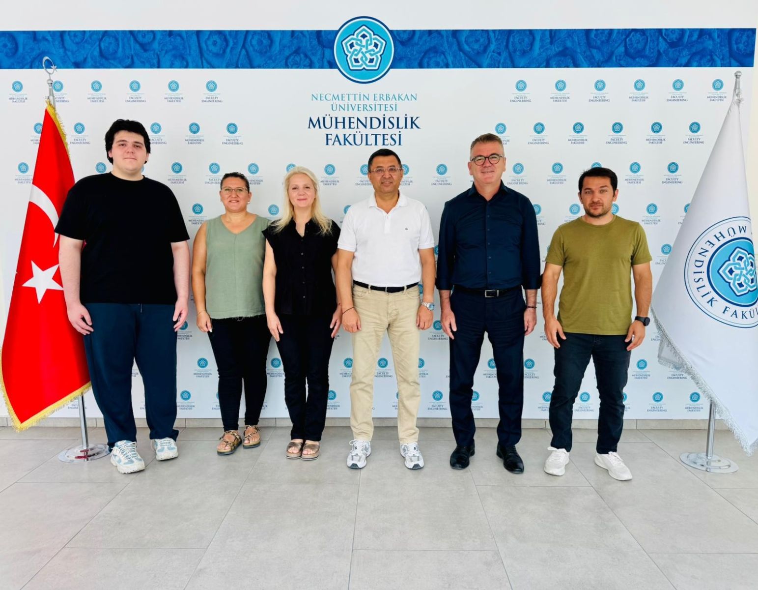 Tercih döneminde fakültemiz yerinde bizzat gezdirilerek, tanıtımlar yapıldı bilgiler verildi.