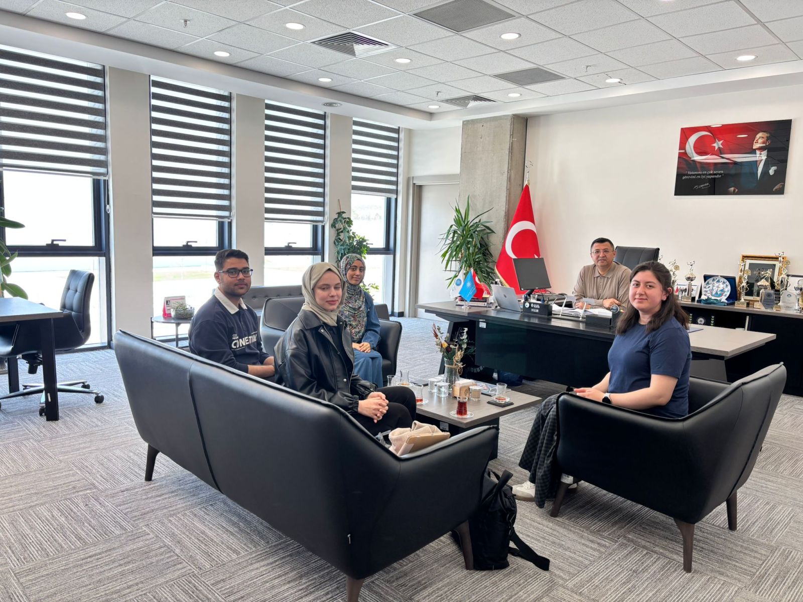 Tıp Elçileri Topluluğu İle Fakültemiz Bilişim Topluluğu İş Birliğinde Planlanan “Sağlıkta Yapay Zeka” Paneli Kapsamında Öğrencilerimizle Ön Görüşmeler Gerçekleştirilmiştir