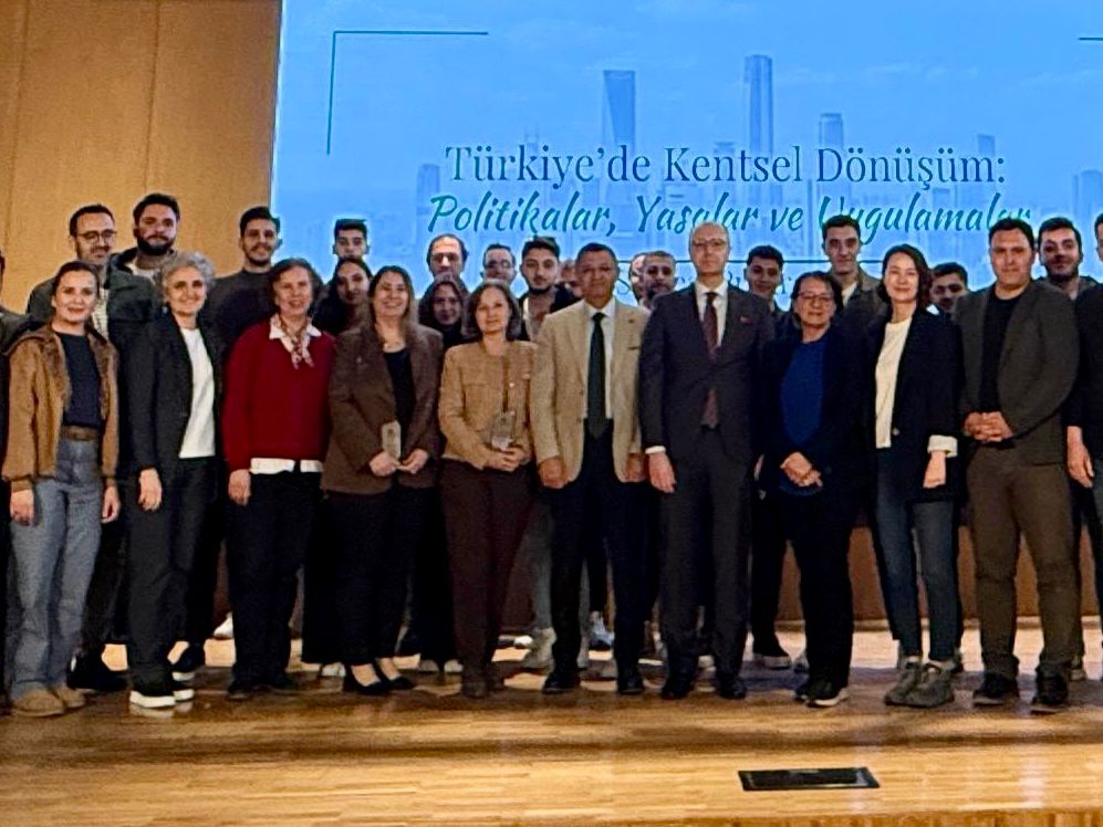 Dekanımız Prof. Dr. S. Savaş Durduran, TMMOB Şehir Plancıları Odası Konya Şubesi Tarafından Düzenlenen “Kentsel Dönüşümde Uygulamalar ve Sorunlar” Başlıklı Programa Katıldı