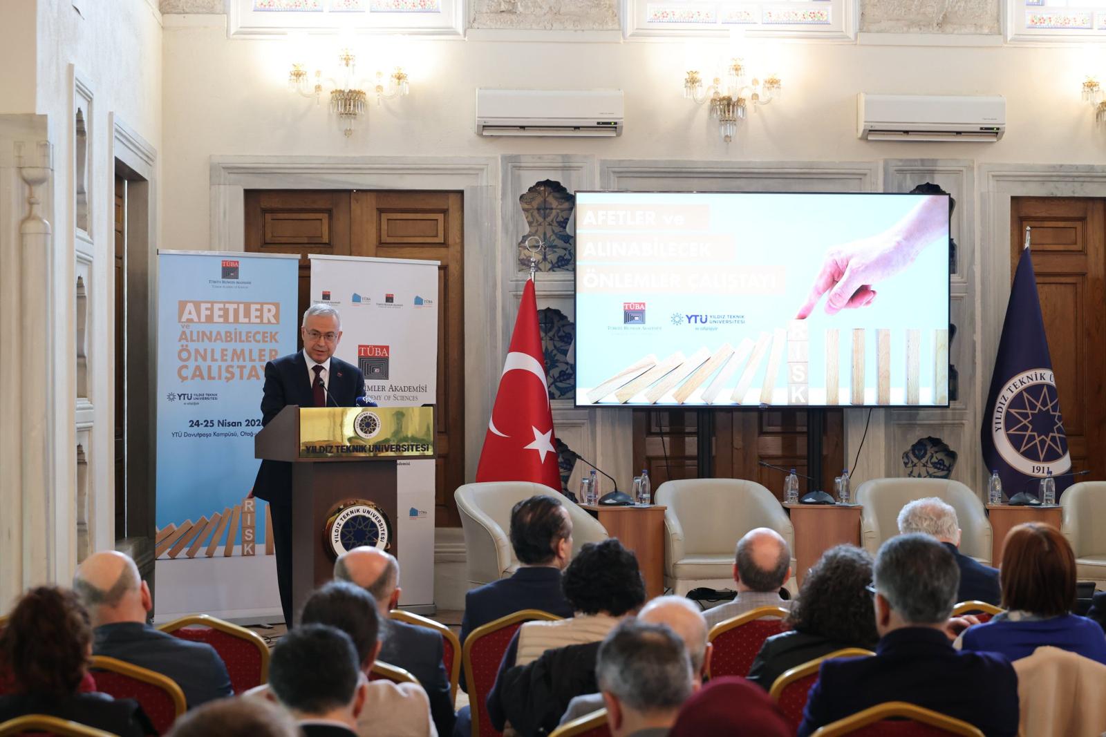 “Afetler ve Alınabilecek Önlemler Çalıştayı” ında Mühendislik Fakültemiz İnşaat Mühendisliği Bölümü Öğretim Üyesi Öğretim Üyemiz Prof. Dr. Mehmet Emin Aydın Katılım Sağlamıştır