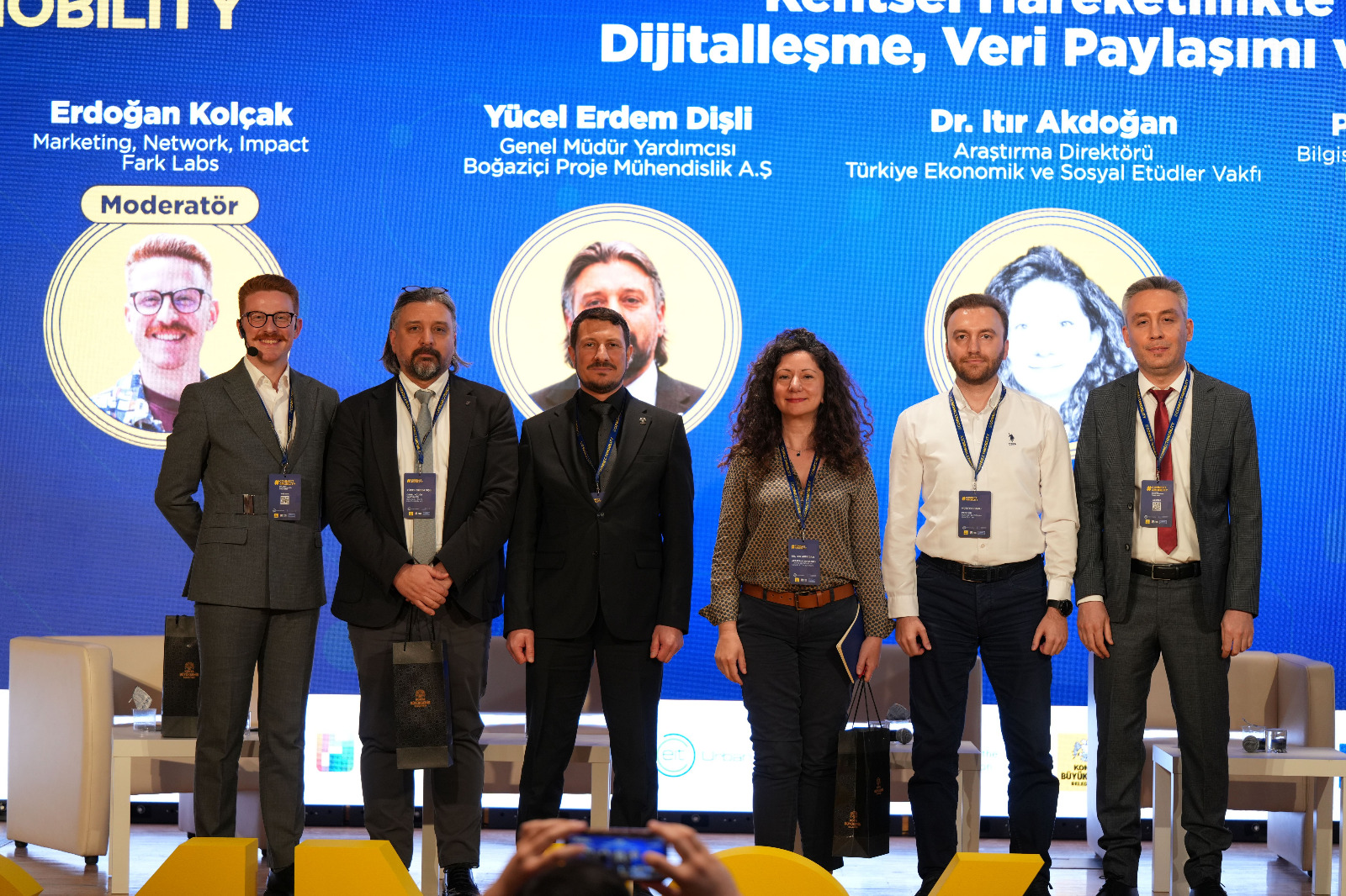 “Kentsel Hareketlilikte Dijitalleşme, Veri Paylaşımı ve Etik” Paneline Fakültemiz Bilgisayar Mühendisliği Bölümü Öğretim Üyesi Prof. Dr. Hüseyin Haklı Konuşmacı Olarak Katılmıştır