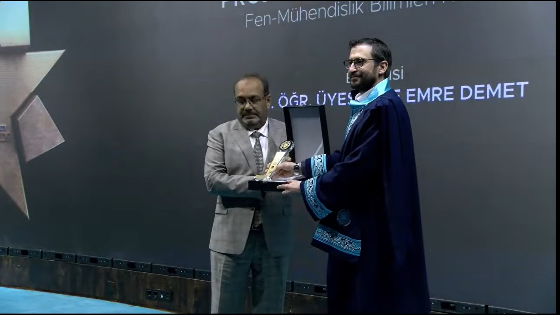 Dr. Öğr. Üyesi Atıf Emre DEMET’e Proje Performans Ödülü