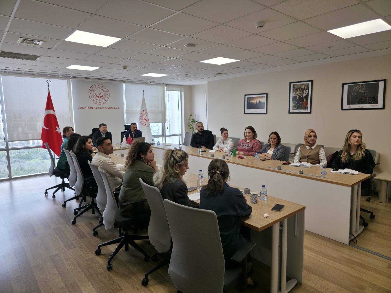 “Çocuk Koruma Sisteminde Travma Bilgili Yaklaşım ve İkincil Travma” ile “Okul Cinayetlerinin Nedenleri ve Koruyucu Sosyal Hizmet Uygulamaları” Başlıklı Eğitimler