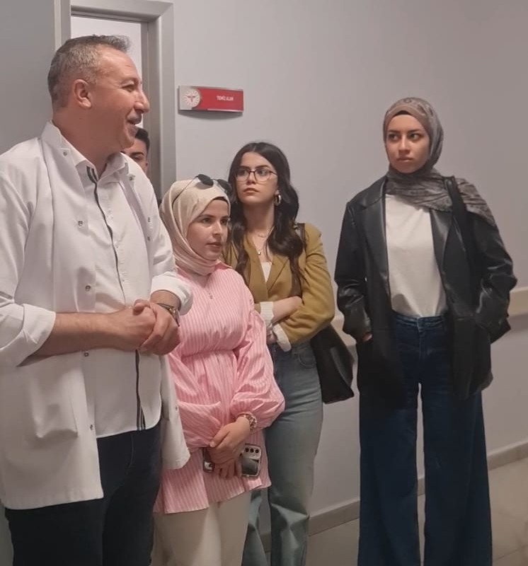 Pusula Topluluğu’ndan Eğirdir Kemik Hastanesi’ne Ziyaret