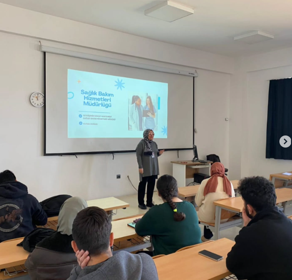 Hemşirelikte Kariyer Yolculuğu-2 Klinikten Yönetim Kuruluna; Bu Yol Sana Ne Söylüyor?