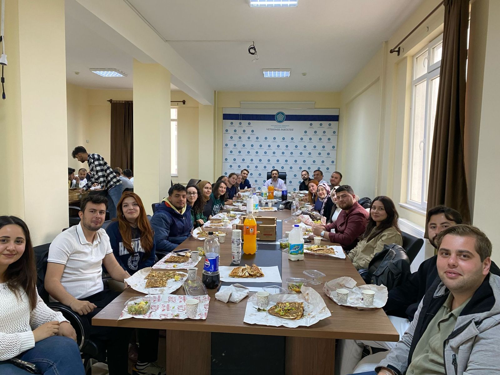 İntörn Öğrencilerimize Veda Yemeği Düzenlendi