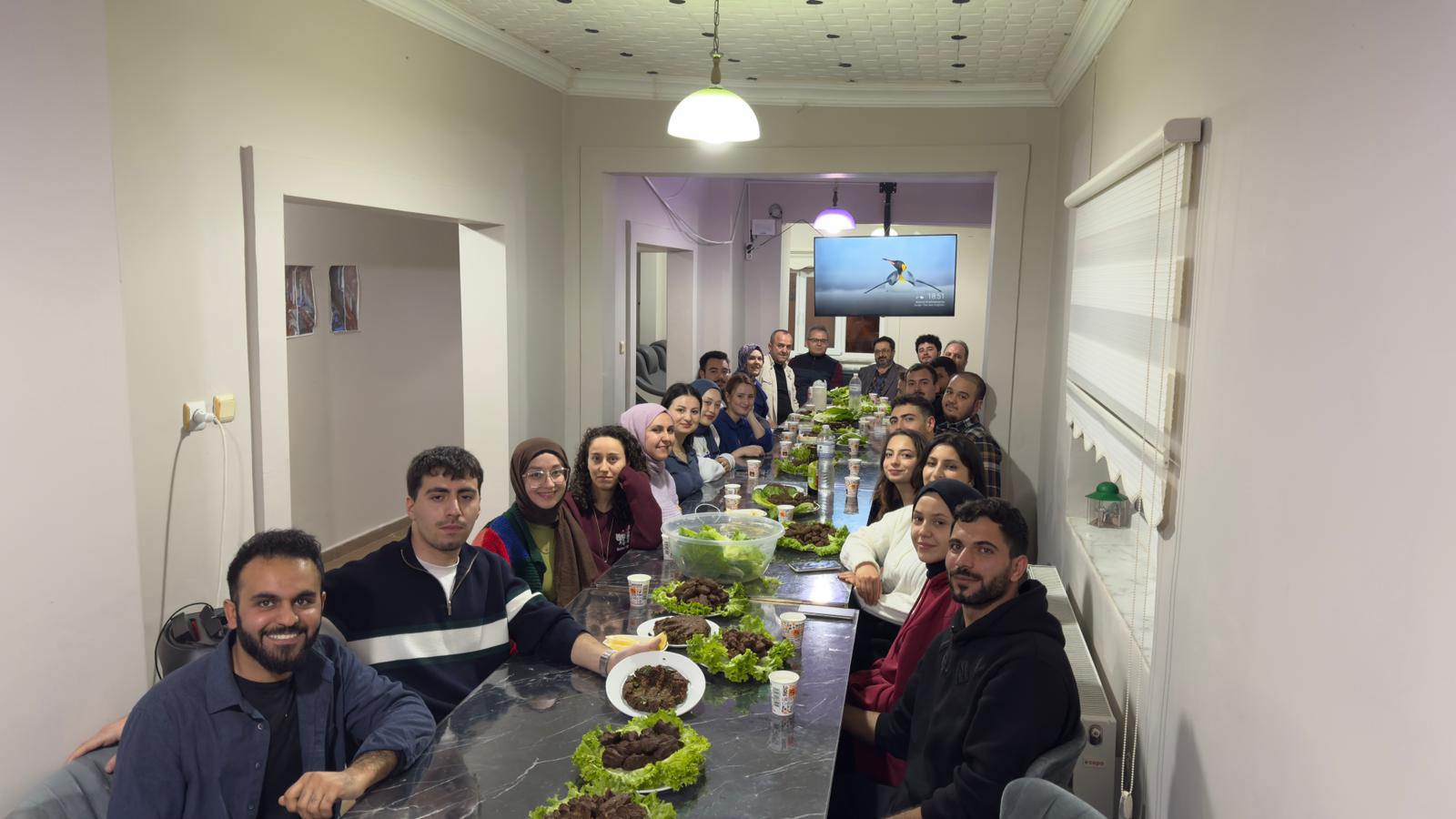 VE-FA Öğrenci Topluluğu Çiğköfte Etkinliği