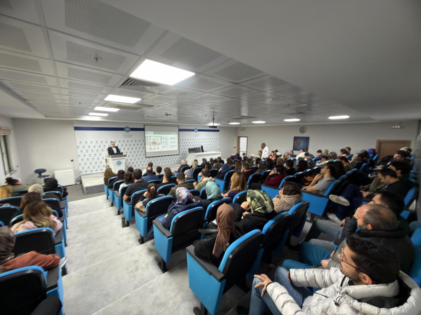 Diş Hekimliği Fakültesi Personeline İş Sağlığı ve Güvenliği Eğitimi verildi.