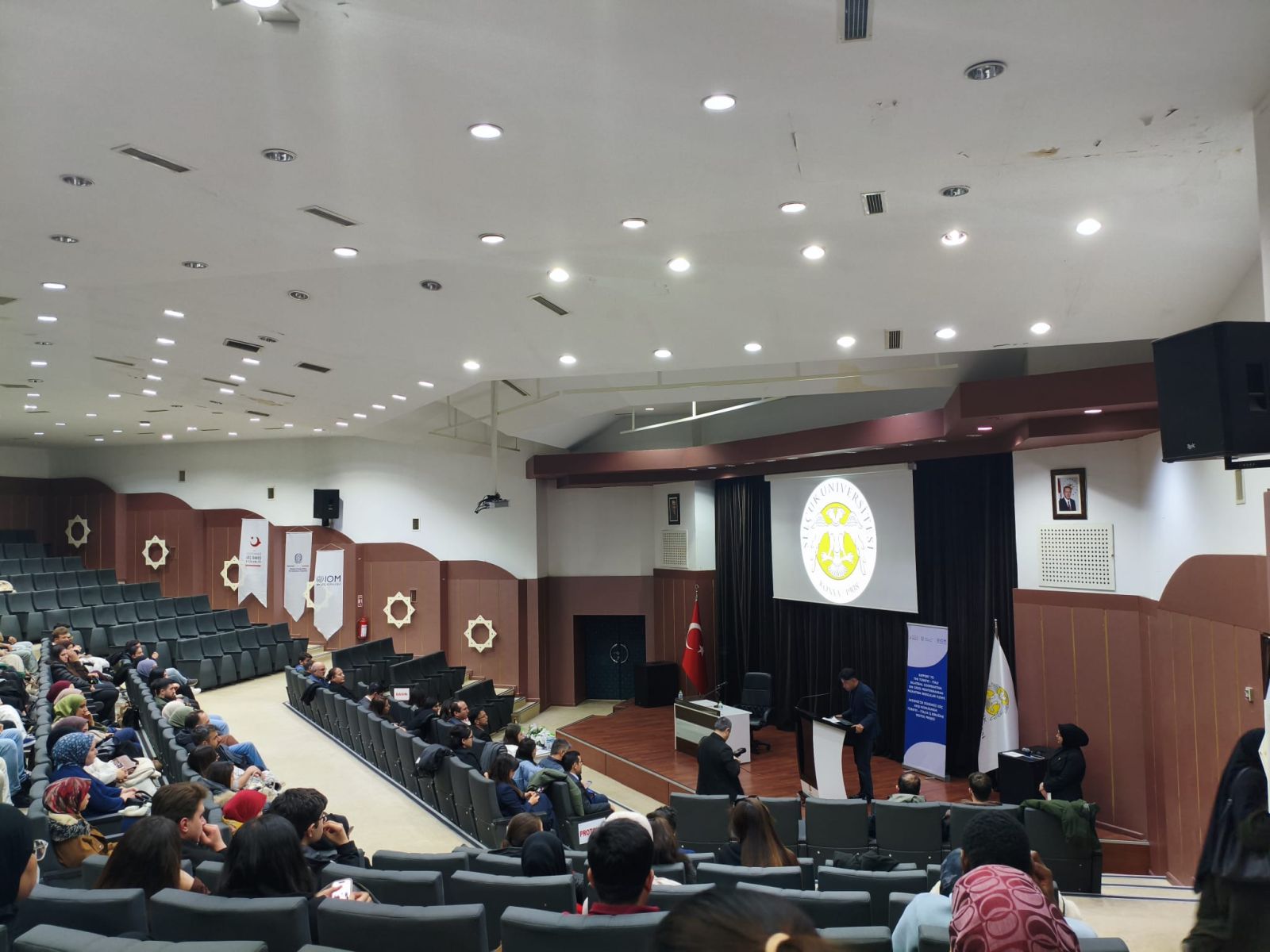 Uluslararası Öğrenciler İçin Bilgilendirme Toplantısı Gerçekleştirildi