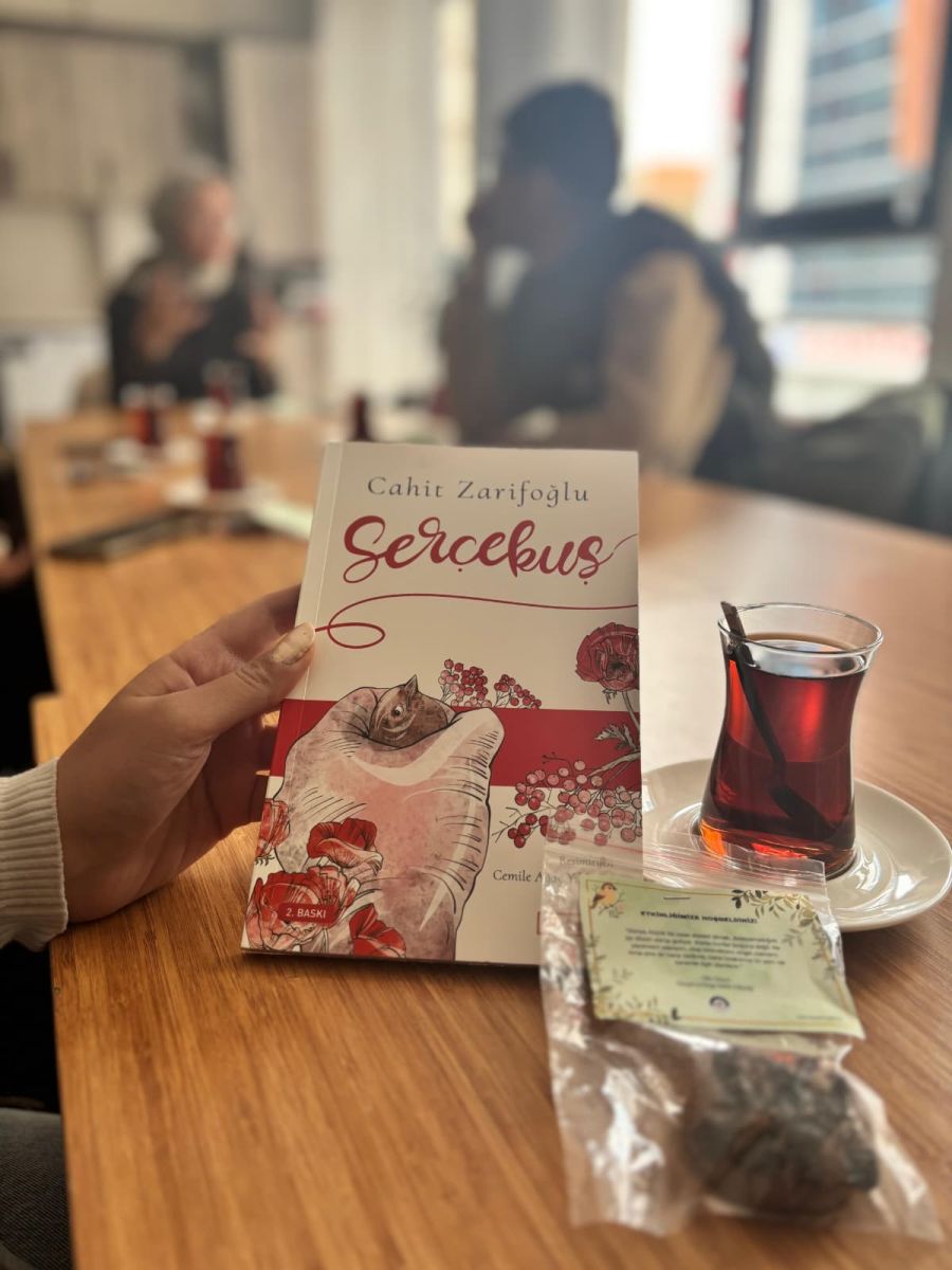 İnsan Ekseni Topluluğu’ndan Kitap Tahlili Etkinliği: "Serçe Kuş" Mercek Altına Alındı