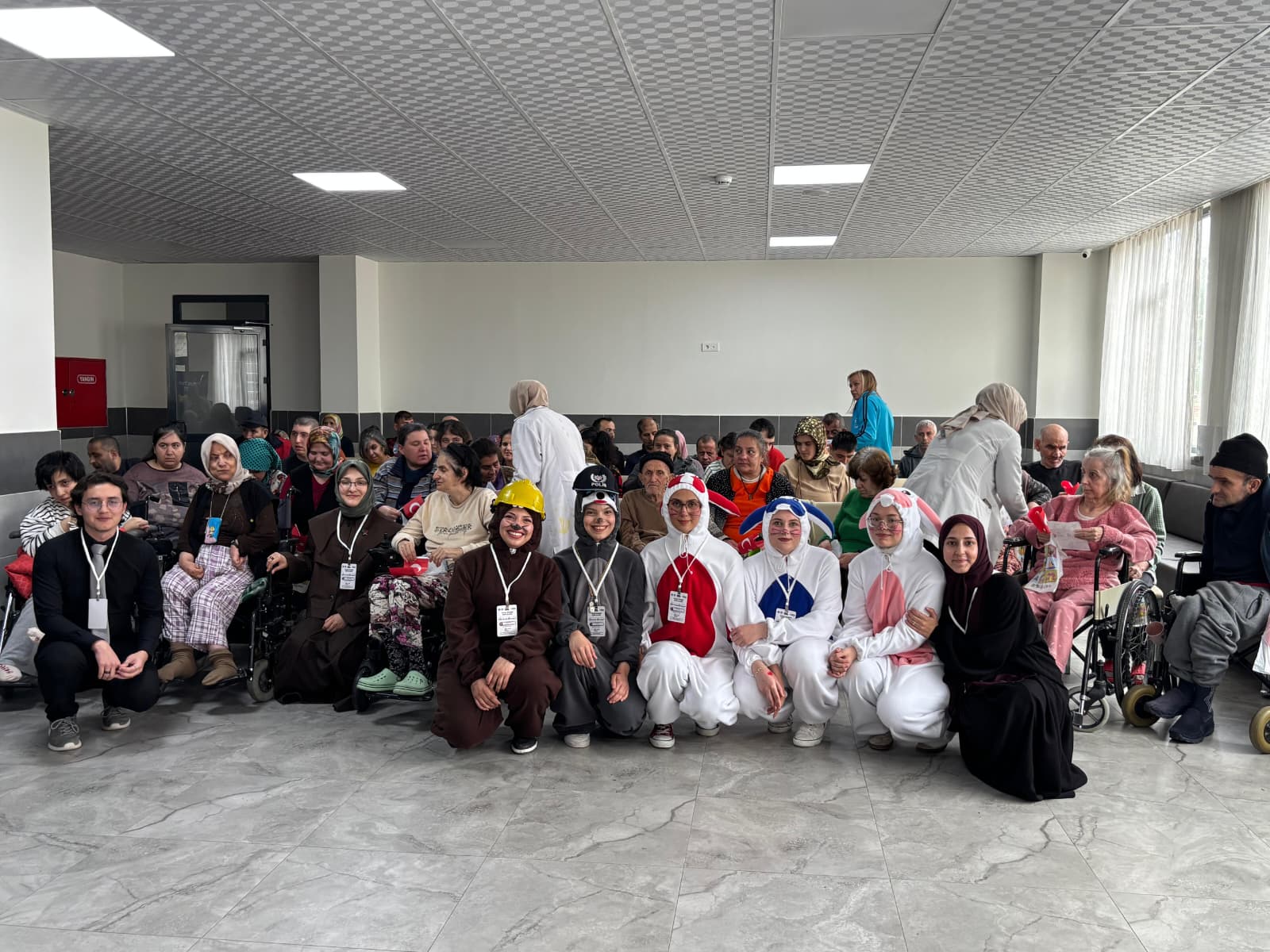 İnsan Ekseni Topluluğu’ndan Gönülleri Isıtan Proje: "Bir Oyun Bin Kalp"