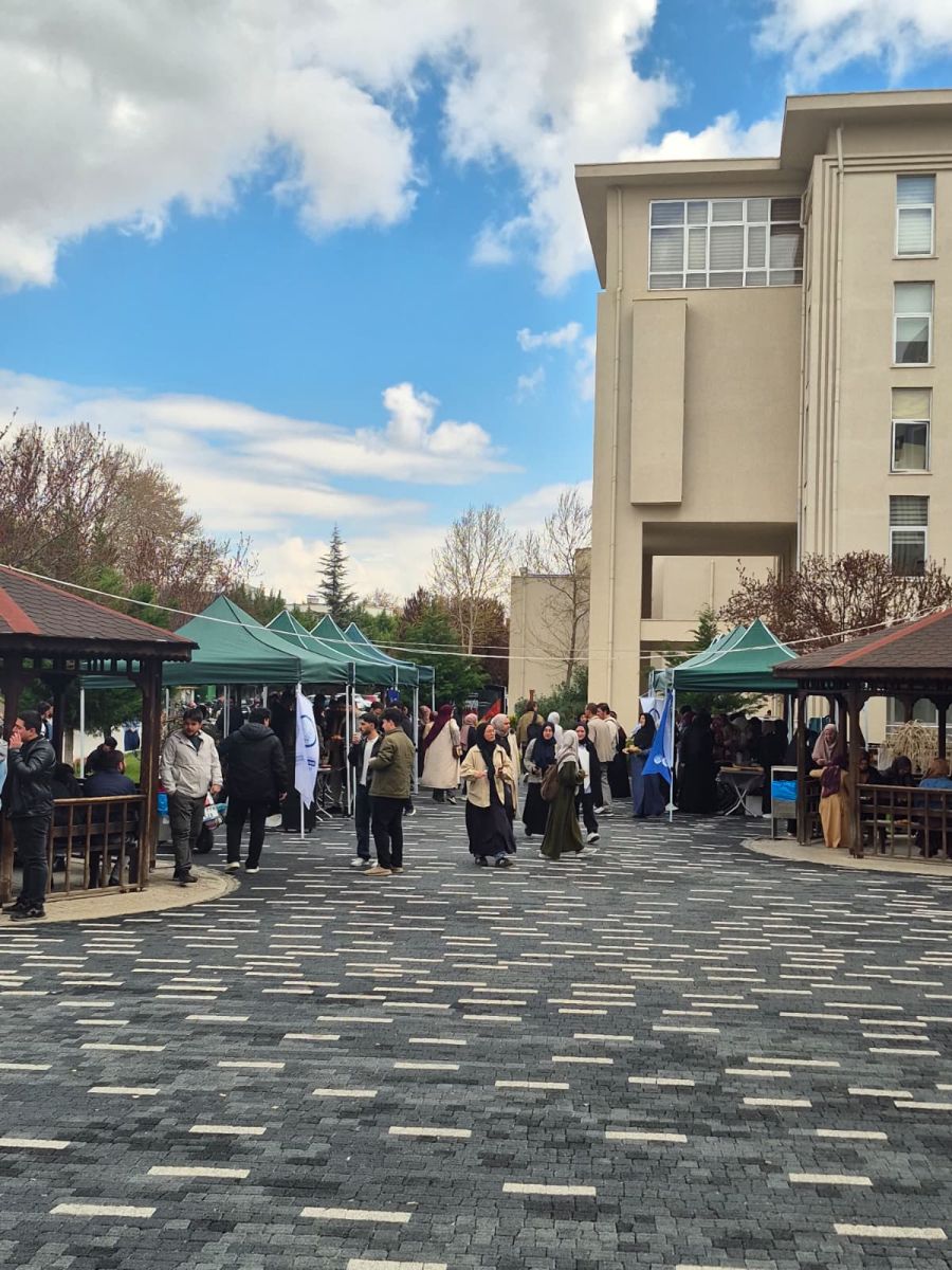 İyiliğin Geleceği Topluluğu’ndan Anlamlı Destek: Filistin ve Yetimler İçin Hayır Kermesi Düzenlendi