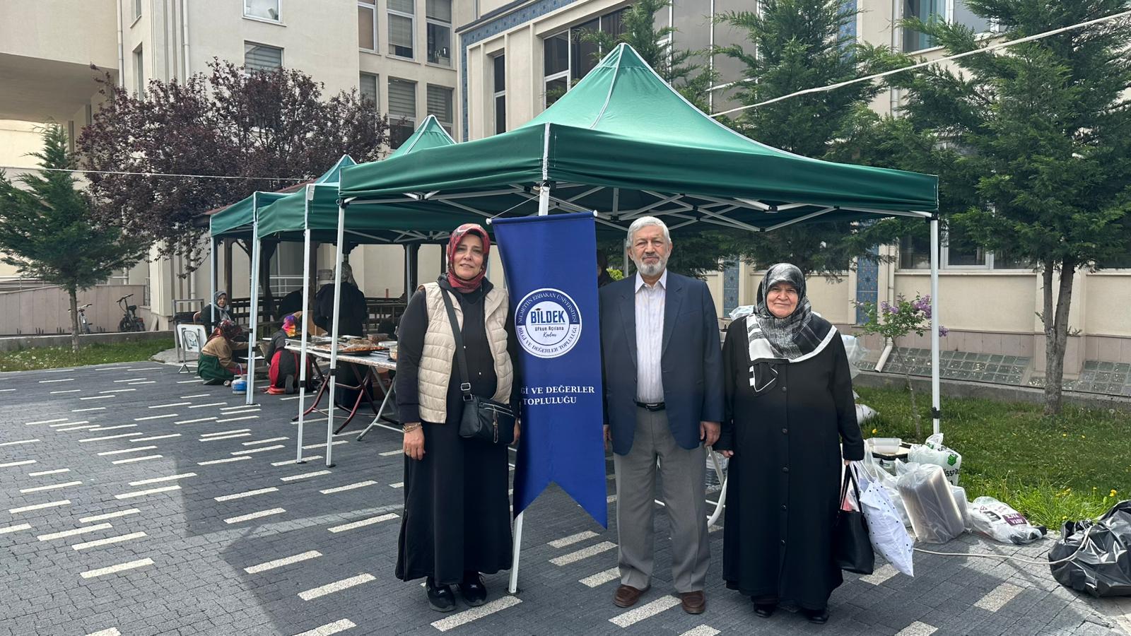 BİLDEK Topluluğu’ndan Dayanışma ve Yardımlaşma Günü: Ahmet Keleşoğlu İlahiyat Fakültesi’nde Kermes Heyecanı