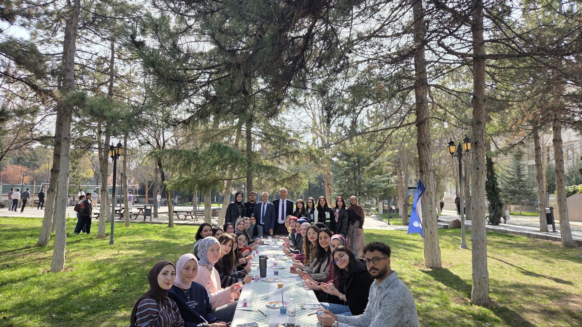 Genç Yeşilay Topluluğu’ndan Renkli Etkinlik: Seramik Boyama Workshop