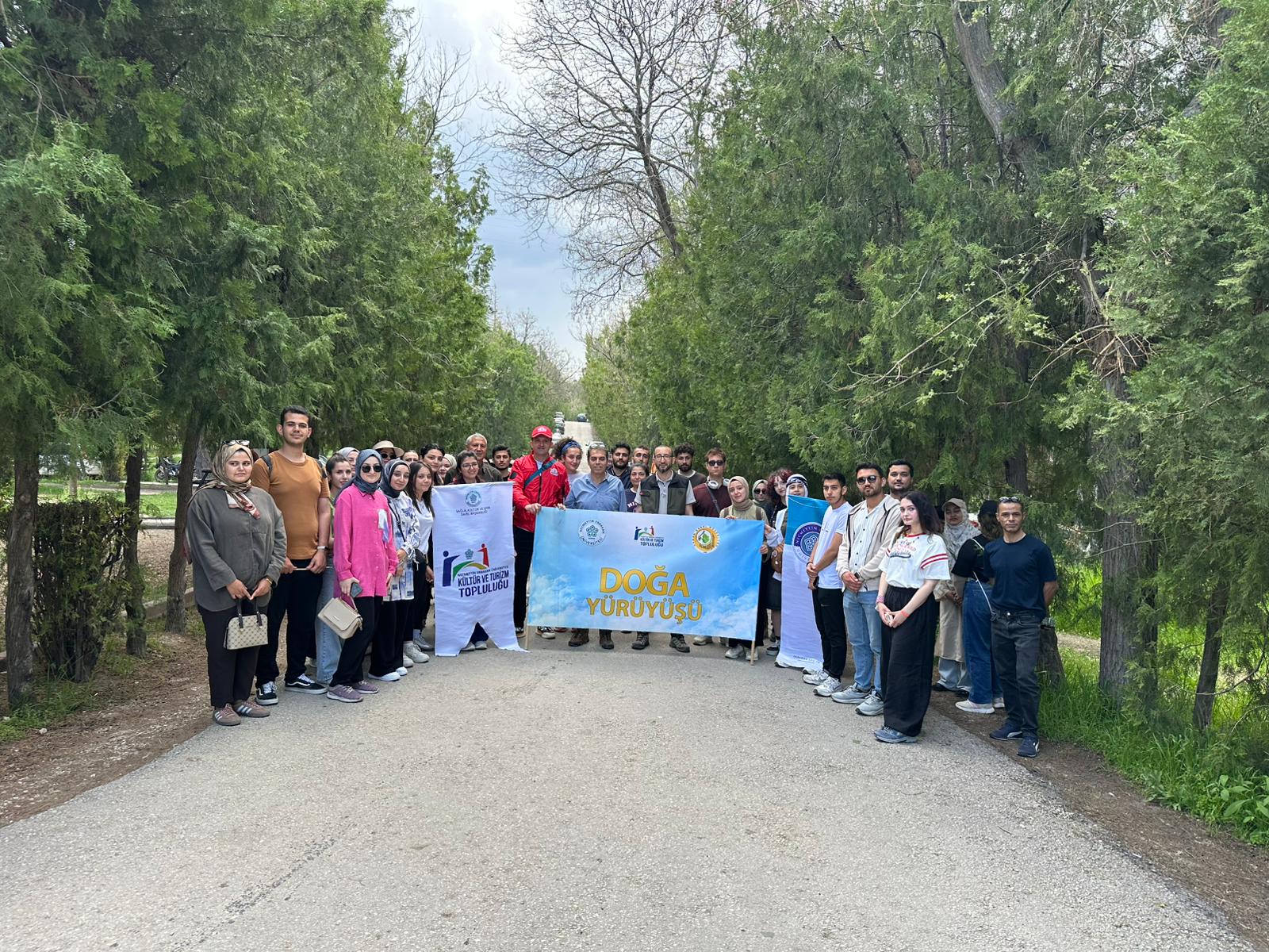 Kültür ve Turizm Topluluğu’ndan Bahar Esintisi: Meram’da Doğa Yürüyüşü Gerçekleşti