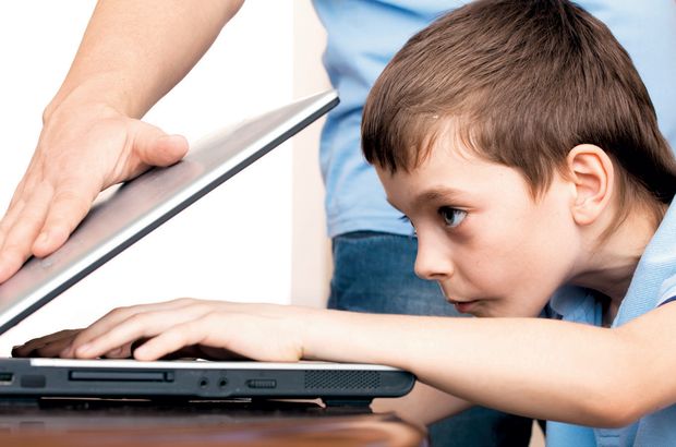 Sağlık Bileti Topluluğu’ndan "Ekranda Kaybolanların Hikayesi" Programı