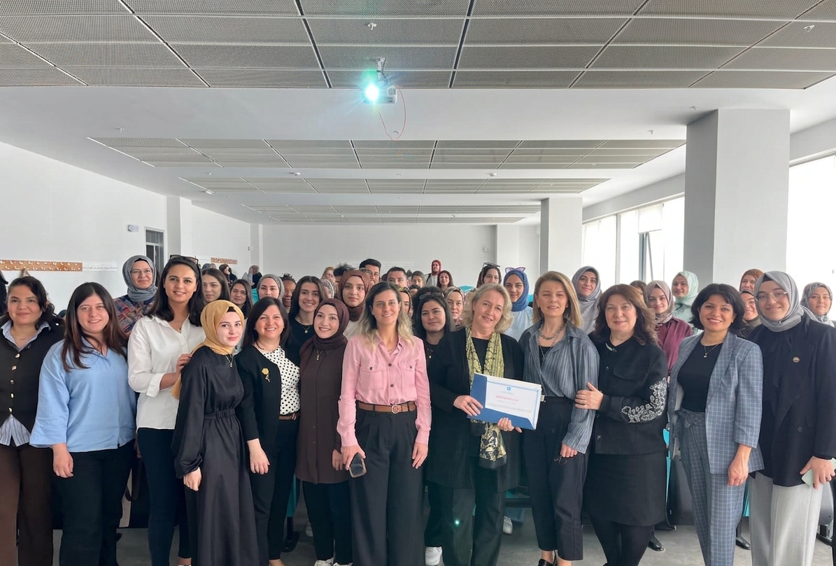Geleceğin Diyetisyenleri Kariyer Yolculuğuna Hazırlanıyor: TDD Söyleşisi Gerçekleşti
