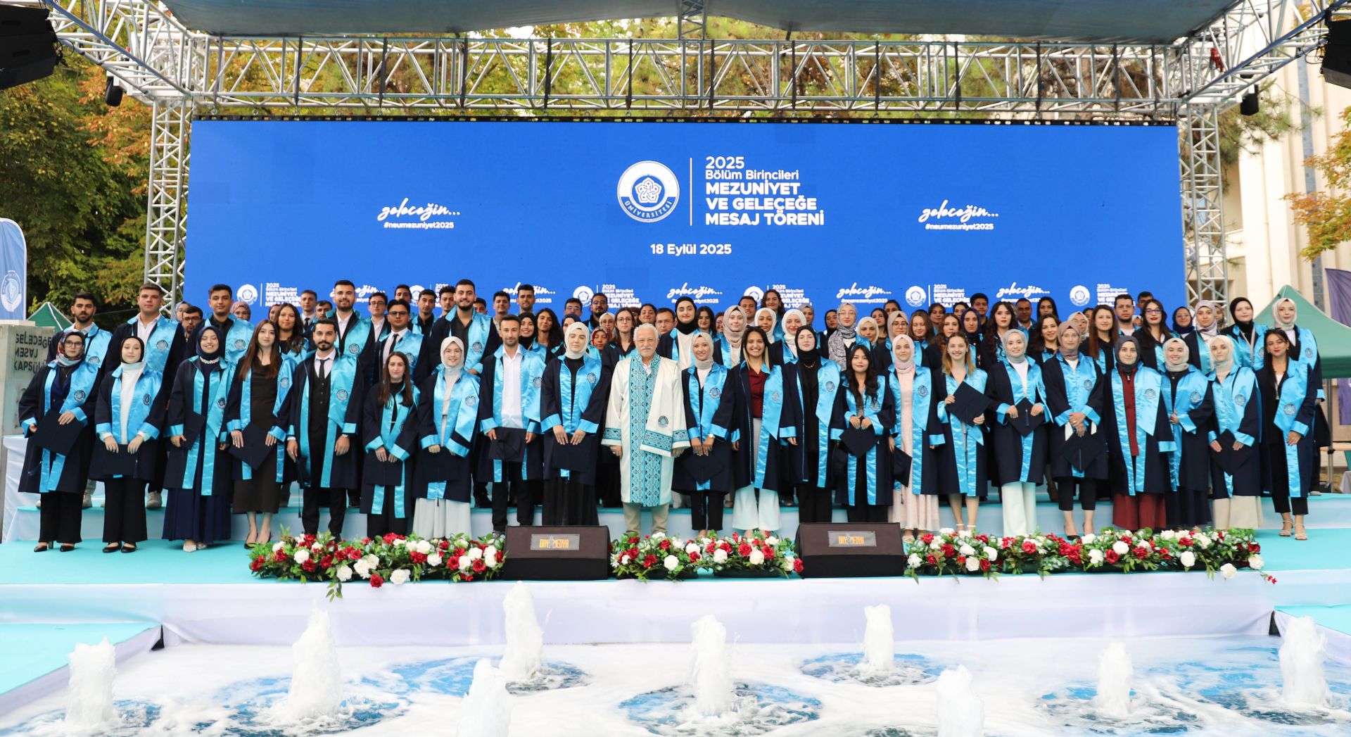 Üniversitemizde “Bölüm Birincileri Mezuniyet ve Geleceğe Mesaj Töreni” Coşkusu