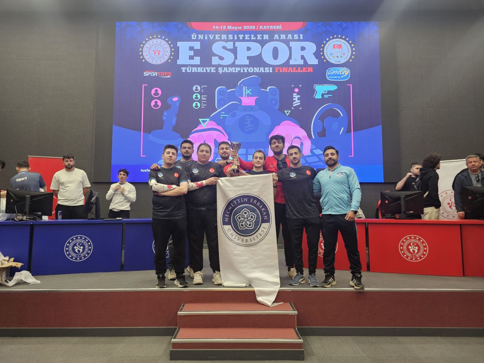 Ünilig E-Spor Valorant Şampiyonası’nda İkincilik Derecesi!