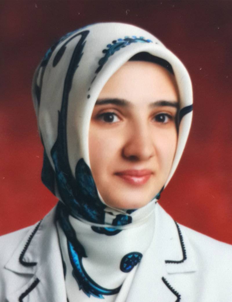 Dr. Öğr. Üyesi ZELİHA ÜSTÜN ARGON
